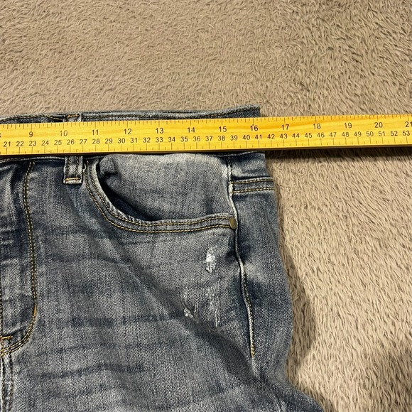 Judy Blue Skinny Fit Capri Jeans Raw Hem Distressed Women's 13/31 32x20 - Picture 4 of 16